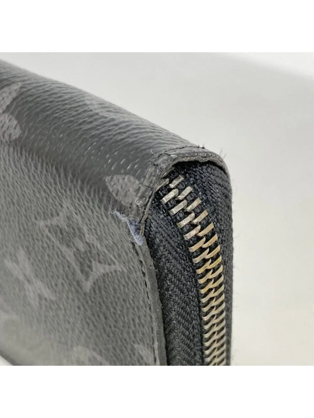 Louis Vuitton Wallet Monogram Eclipse Zippy Vertical Black